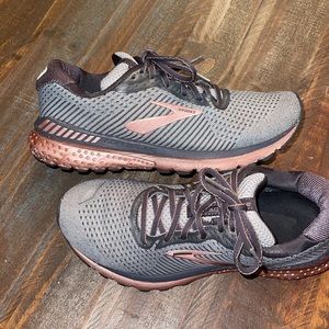Brooks Adrenaline 20
